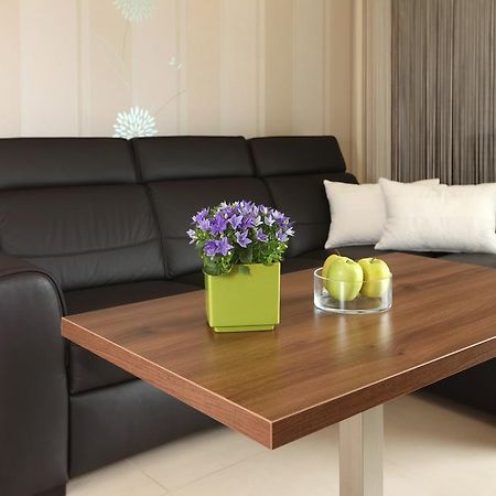10 Bed And Breakfast พอซนาน ภายนอก รูปภาพ